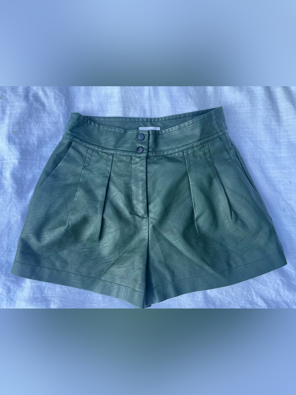 Topshop Forest Green High-Waist Faux Leather Pleated Shorts